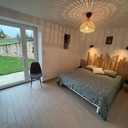 With Swimming Pool Le Moulinas