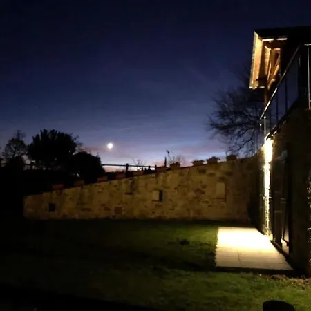 Hébergement de vacances With Swimming Pool Le Moulinas *